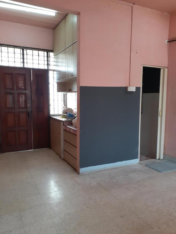 Homestay Idaman Tun Hussein - Harga Untuk 1 Rumah ,1 Bilik ,1 Bilik Air 4 Single Bed - Not Sharing Перай Экстерьер фото
